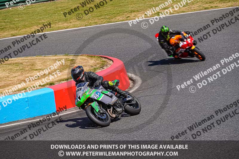 enduro digital images;event digital images;eventdigitalimages;mallory park;mallory park photographs;mallory park trackday;mallory park trackday photographs;no limits trackdays;peter wileman photography;racing digital images;trackday digital images;trackday photos